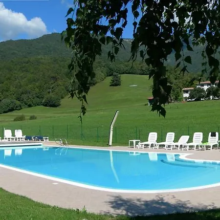 Colomber מלון 3*